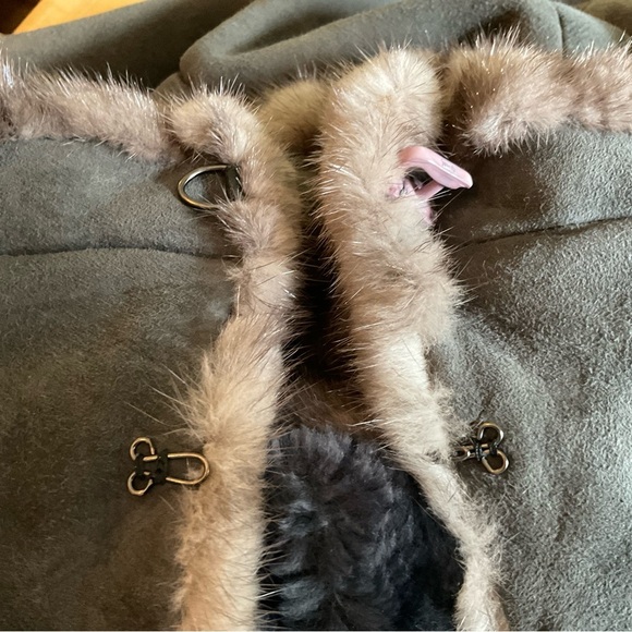 Pellacci Made in USA Charcoal Gray European Sheepskin Coat, Sable Mink Trim - Picture 10 of 16